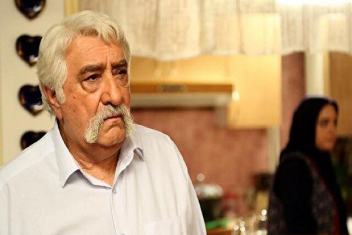 او دریافت‌کنندهٔ جوایزی همچون سیمرغ بلورین بهترین بازیگر نقش مکمل مرد برای نقش‌آفرینی در فیلم سگ‌کشی (1379) و سیمرغ بلورین بهترین بازیگر نقش اول مرد برای نقش‌آفرینی در فیلم ناخدا خورشید (1365) بوده است.