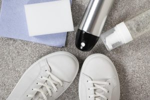 چگونه خشکی کفش و پوتین را برطرف کنیم؟