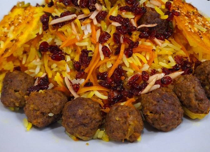 زرشک پلو با گوشت قلقلی مرغ؛ زرشک پلو متفاوت و خوشمزه زرشک پلو با گوشت قلقلی مرغ؛ زرشک پلو متفاوت و خوشمزه