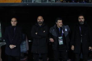 استقلال فعلا با سهراب بختیاری زاده ادامه میدهد