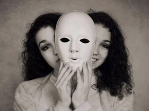علائم هویت پریشی؛ یک اختلال نگرانکننده