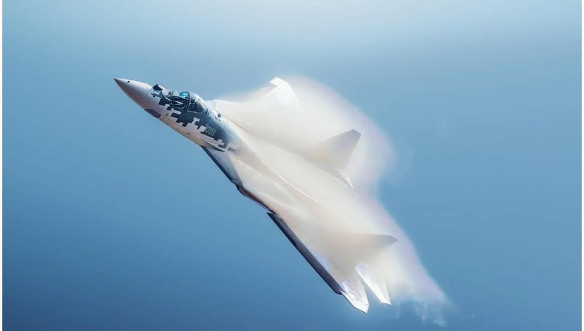 SU-57 دودی: نمایشی تماشایی از جنگنده رادارگریز روسی