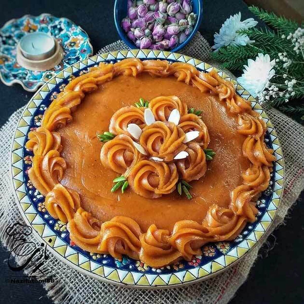 طرز تهیه حلوای شیرعسلی؛ دسر خوشمزه و لطیف برای افطار طرز تهیه حلوای شیرعسلی؛ دسر خوشمزه و لطیف برای افطار