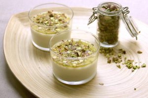 طرز تهیه دسر پسته، دسر لطیف و خوشمزه برای افطار