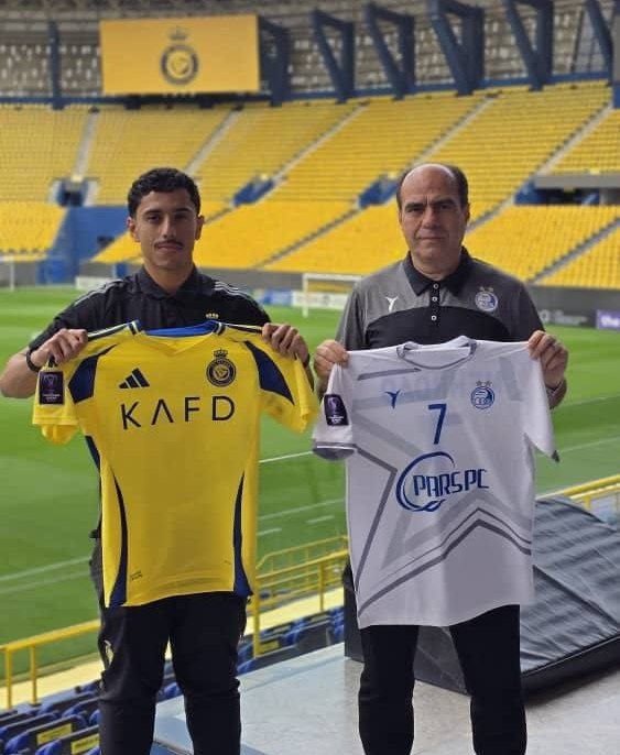 استقلال با پیراهن خوشیمن مقابل النصر استقلال با پیراهن خوشیمن مقابل النصر