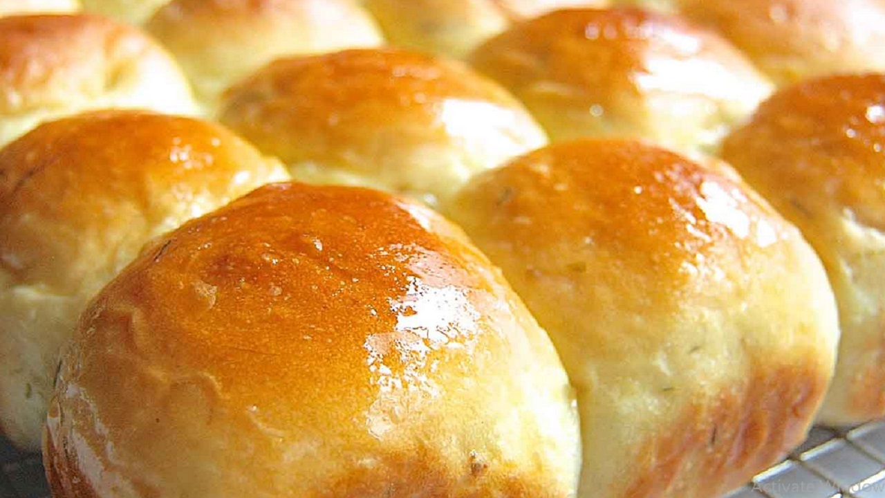نان سیب زمینی روسی؛ نان نرم و خوشمزه برای افطار نان سیب زمینی روسی؛ نان نرم و خوشمزه برای افطار