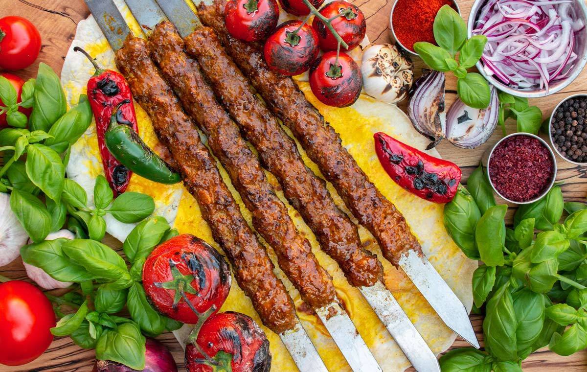 طرز تهیه کباب کوبیده بازاری با تمام فوت و فن آن