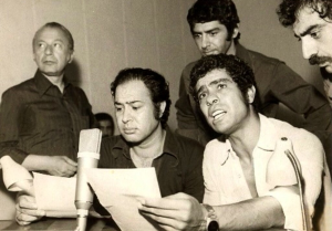 (تصویر) بهروز وثوقی و مسعود کیمیایی در پشت صحنه فیلم «گوزن‌ها»