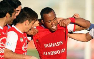 رسمی: خداحافظی ستاره دوست داشتنی تراکتور از فوتبال