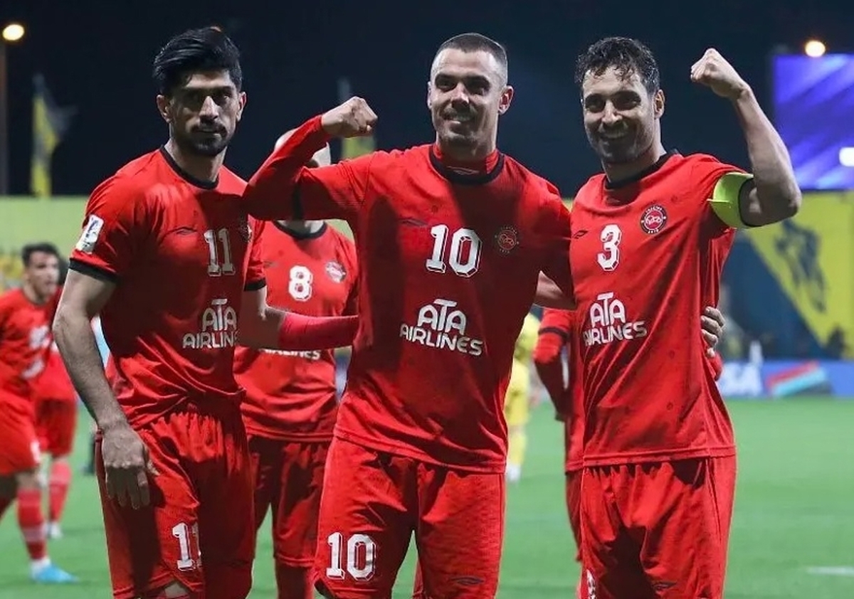 شنل قهرمانی تراکتور دوخته شد!