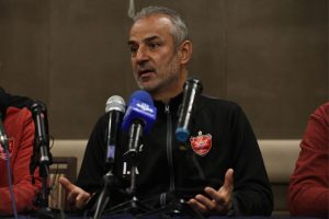 عصبانیت کارتال بعد از باخت به شمس‌آذر؛ بازیکنانم خسته و مریض هستند!