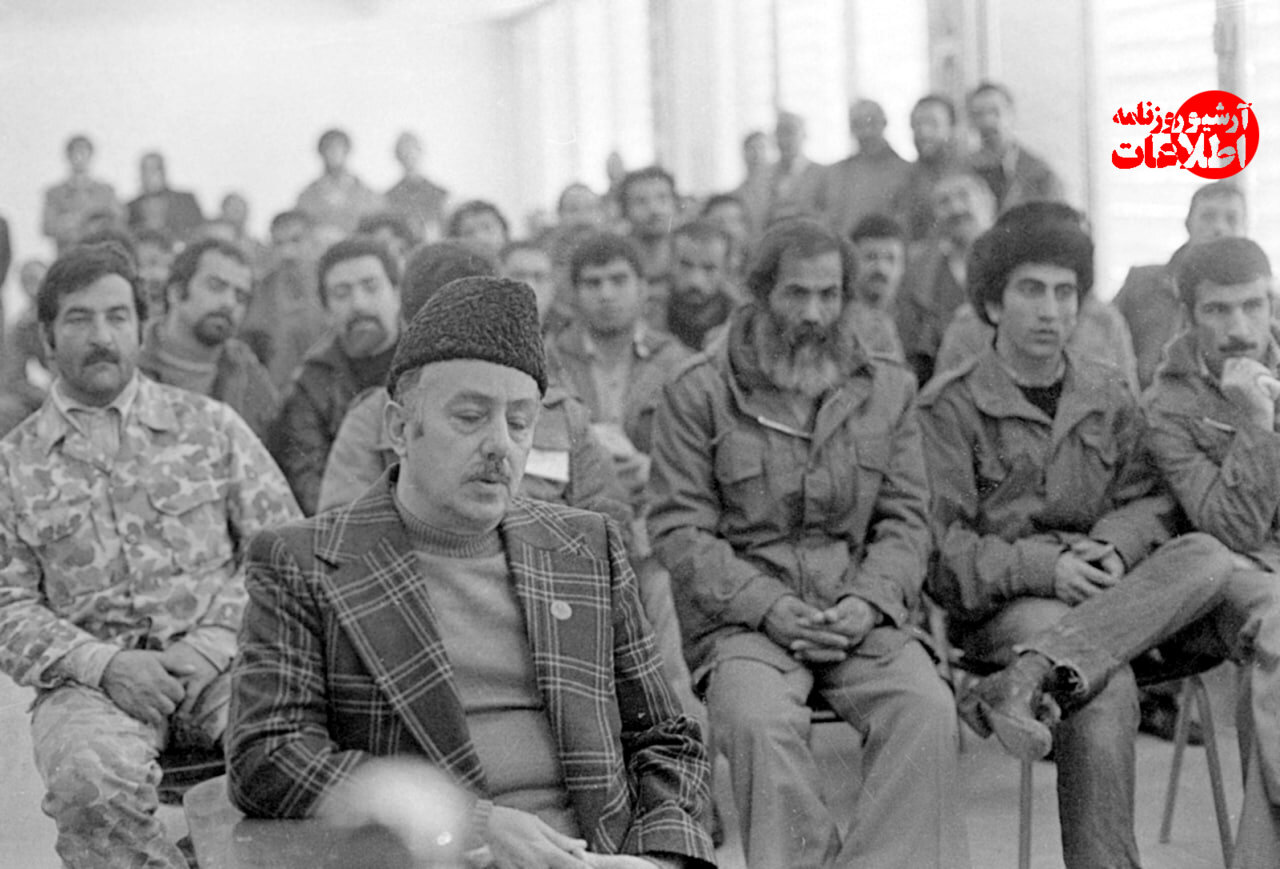 دعاگوی شاه دادگاهی شد؛ سید جواد ذبیحی چه دفاعی کرد؟ +عکسهای منتشرنشده دعاگوی شاه دادگاهی شد؛ سید جواد ذبیحی چه دفاعی کرد؟ +عکسهای منتشرنشده