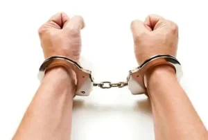 جیببری در مترو در پوشش تکدیگری