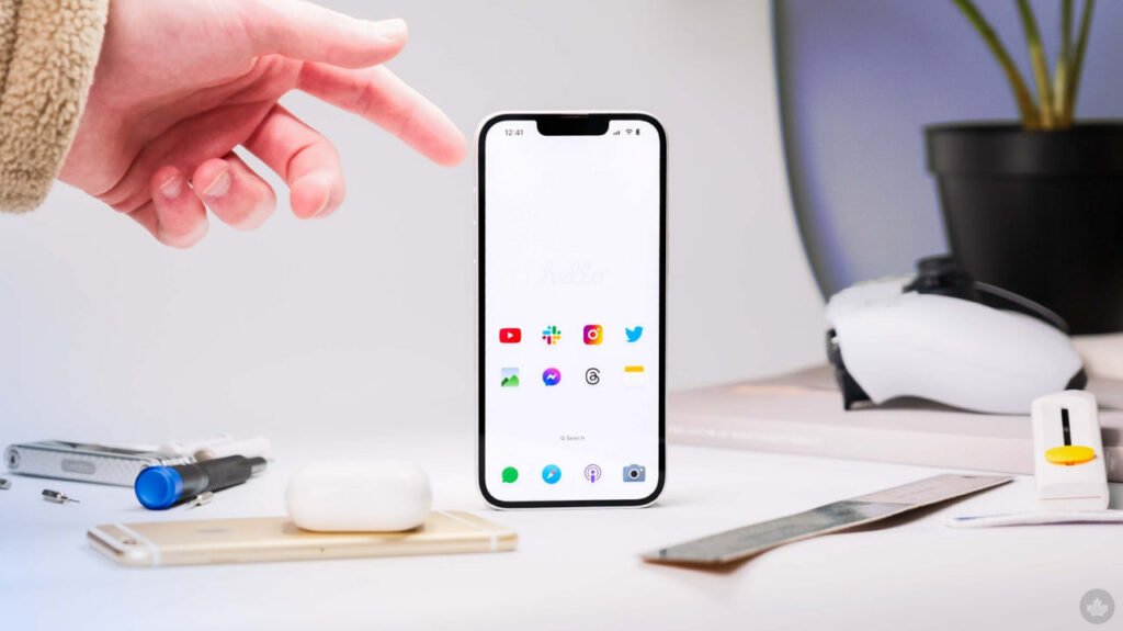 اولین بررسی&zwnj;های آیفون 16e منتشر شد: عملکرد عالی و دوربین قابل قبول اما گران