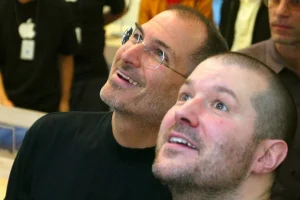 جانی آیو، طراح سابق اپل، درباره آخرین خواسته استیو جابز میگوید