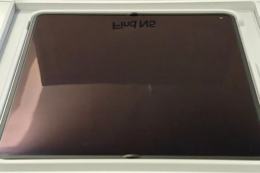 گوشی تاشوی اوپو فایند N5 در تصاویر جدید بدون چینخوردگی به نظر میرسد گوشی تاشوی اوپو فایند N5 در تصاویر جدید بدون چینخوردگی به نظر میرسد