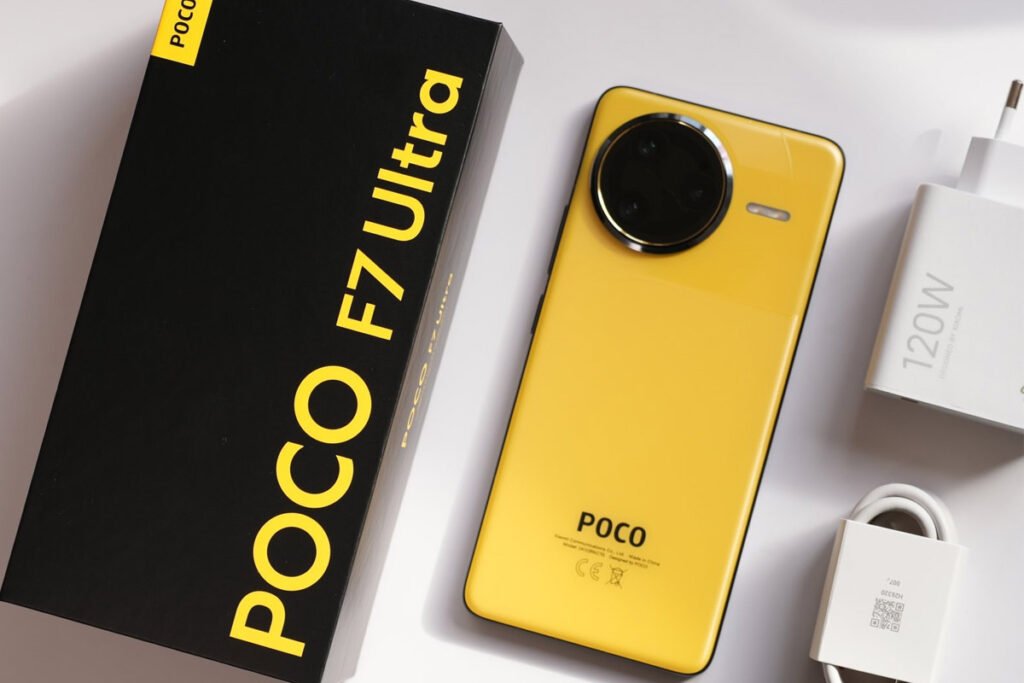 پوکو F7