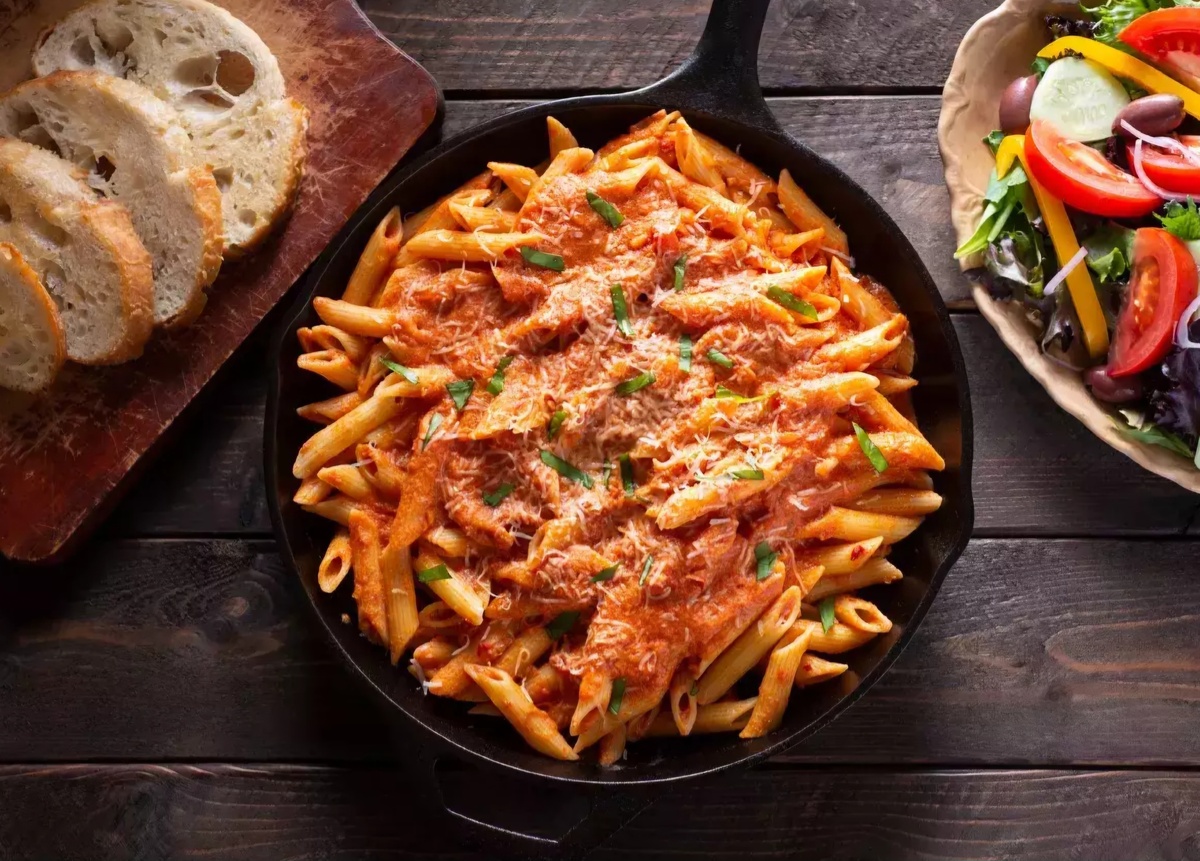 طرز تهیه ماکارانی آلفردو؛ ماکارانی متفاوت و وایرال تیک تاک