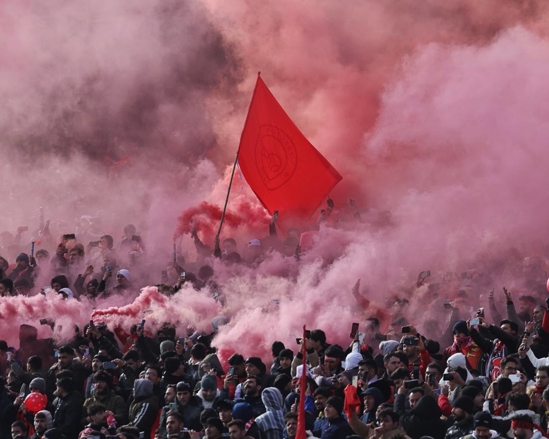 تراکتور-استقلال؛ در انتظار بیش از ۷۰ هزار هوادار