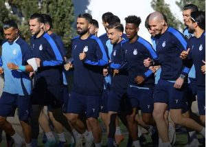 ترکیب احتمالی استقلال در برابر تراکتور