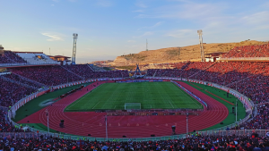 عصبانیت هواداران استقلال از گزارشگر تبریز