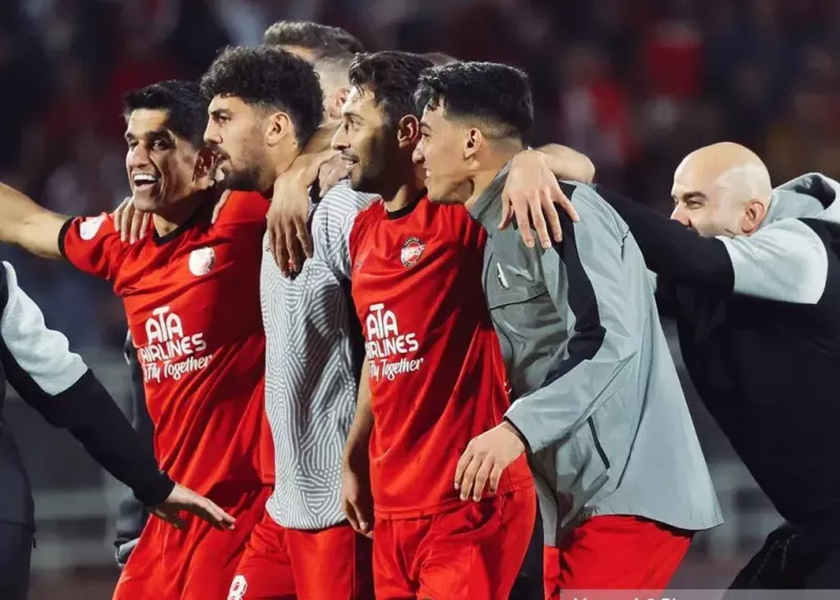 شادی بازیکنان تراکتور بعد از گل آلومینیوم به سپاهان