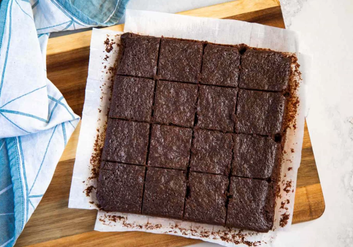 طرز تهیه براونی رژیمی سیب