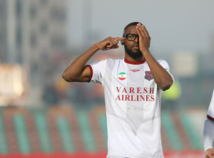 استقلالی محبوب نساجی بازی با پرسپولیس را از دست داد