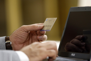 کپی برداری از کارت‌های اعتباری