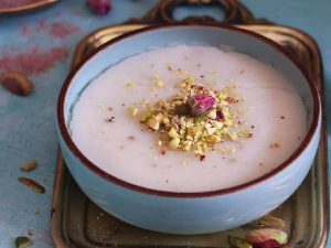 طرز تهیه حلوای شیر شیرازی؛ دسر لطیف و خوشمزه