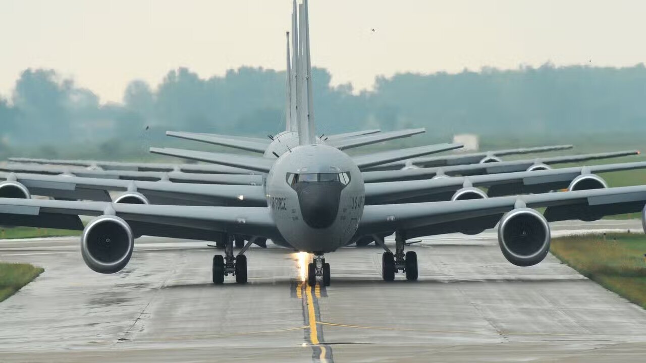 بیش از ۱۰۰۰ فروند از این هواپیما ساخته شد؛ یکی از بهترین جتهای مسافربری بیش از ۱۰۰۰ فروند از این هواپیما ساخته شد؛ یکی از بهترین جتهای مسافربری