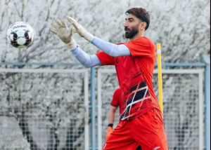 بیرانوند در یزد هم شعارهای انتقادی شنید!