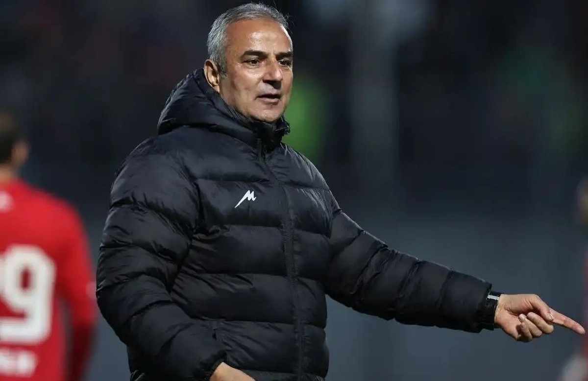 فرار مقطعی اسماعیل کارتال از اما و اگر در پرسپولیس