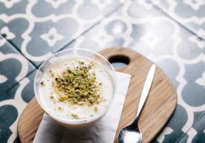 طرز تهیه فرنی معجون؛ فرنی خاص و مقوی