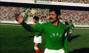 واکنش عباس آخوندی به حضور پرویز قلیچخانی در آسایشگاه سالمندان