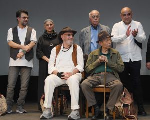 علی نصیریان: به خاطر پول هنر را رها نکنید