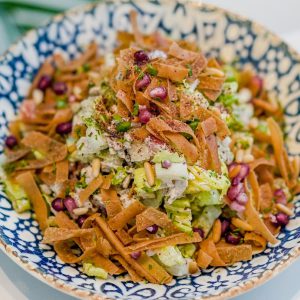 طرز تهیه سالاد شاورما؛ سالاد شیک و مجلسی