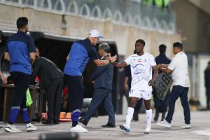 روز و ساعت مسابقه معوقه استقلال و هوادار