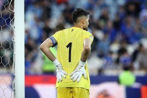 حمله شدید هواداران استقلال به سیدحسین