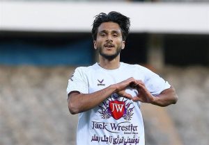 زننده گل مارادونایی هوادار، عاشق استقلال