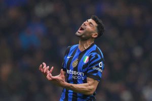 حمله عجیب به مهدی طارمی: او واقعا یک دست و پا چلفتی است!