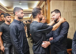 کدام چهره‌های مشهور در مراسم ختم مادر کمال کامیابی‌نیا حضور داشتند؟