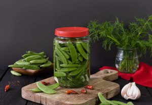 طرز تهیه ترشی نخود فرنگی