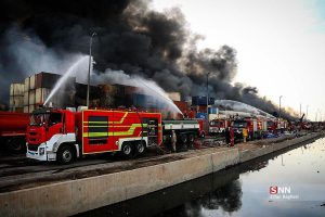 گزارش آتشنشانی از آخرین وضعیت مهار حریق در بندر شهید رجایی