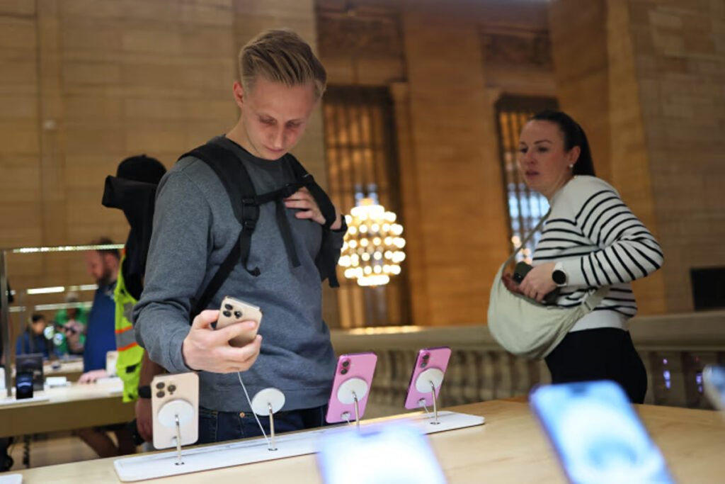 افزایش قیمت آیفون افزایش قیمت آیفون