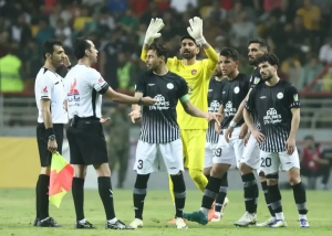 ماجرای جنجالی خاموشی VAR در اهواز و اعتراض تراکتوری‌ها