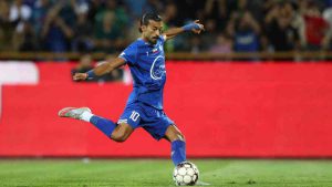 استقلال روی شانه‌های رامین رضاییان؛ بفرمایید پنالتی!