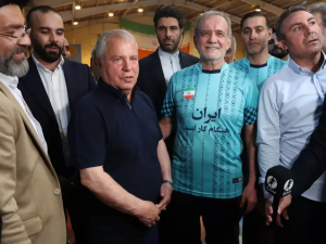 انتقاد نرم علی پروین از پزشکیان!