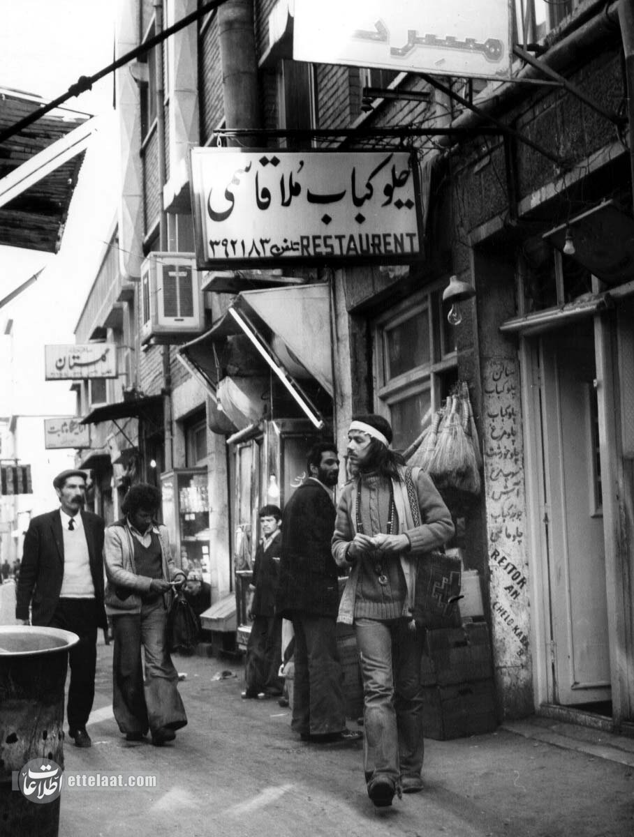گزارش سفر هیپی‌های فرنگی به تهران؛ از مصرف حشیش تا خودفروشی!