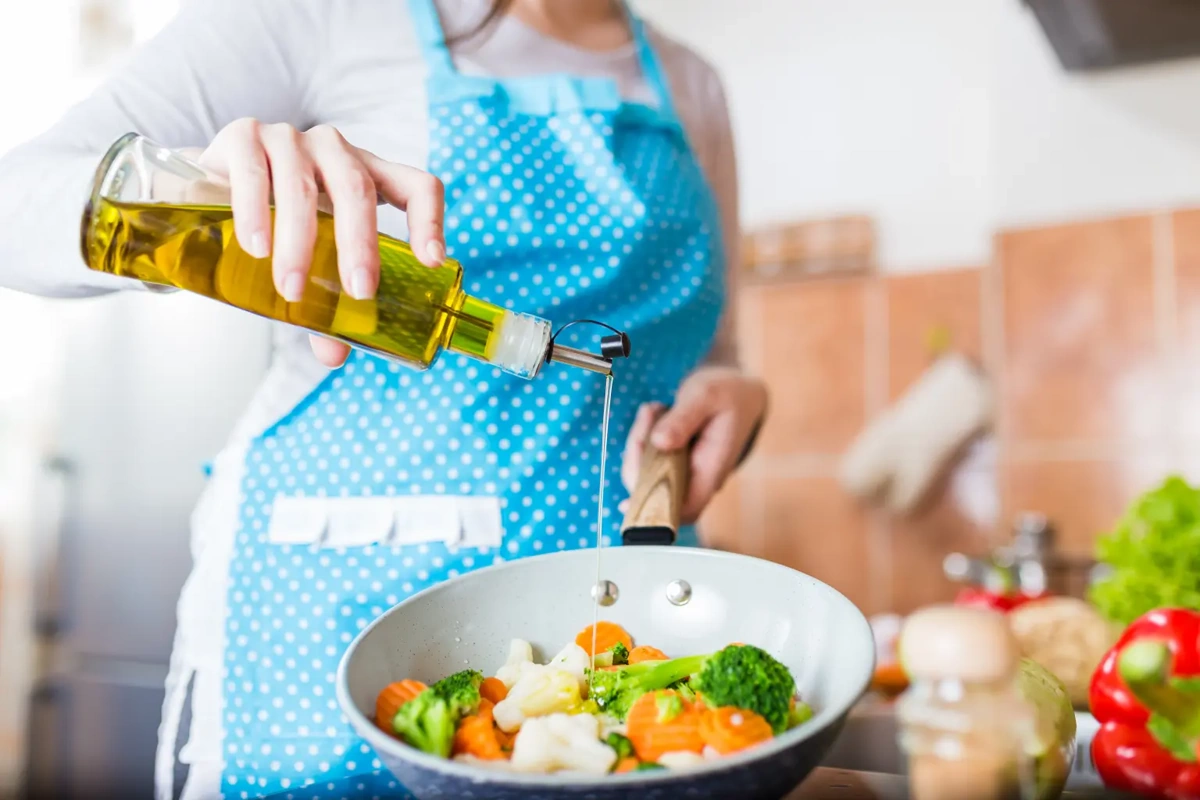 common-cooking-mistake-could-be-making-you-break-out-its-not-your-diet-4